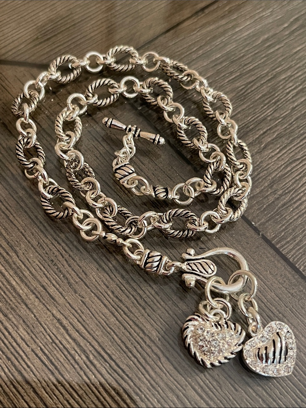 Vintage Premier Designs “Two Hearts” Silver-tone Toggle Cable Chain Necklace - Picture 10 of 14